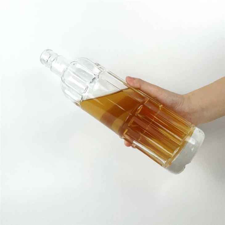 750ml 680g Round Tall Whisky Vodka Tequila Glass Bottles