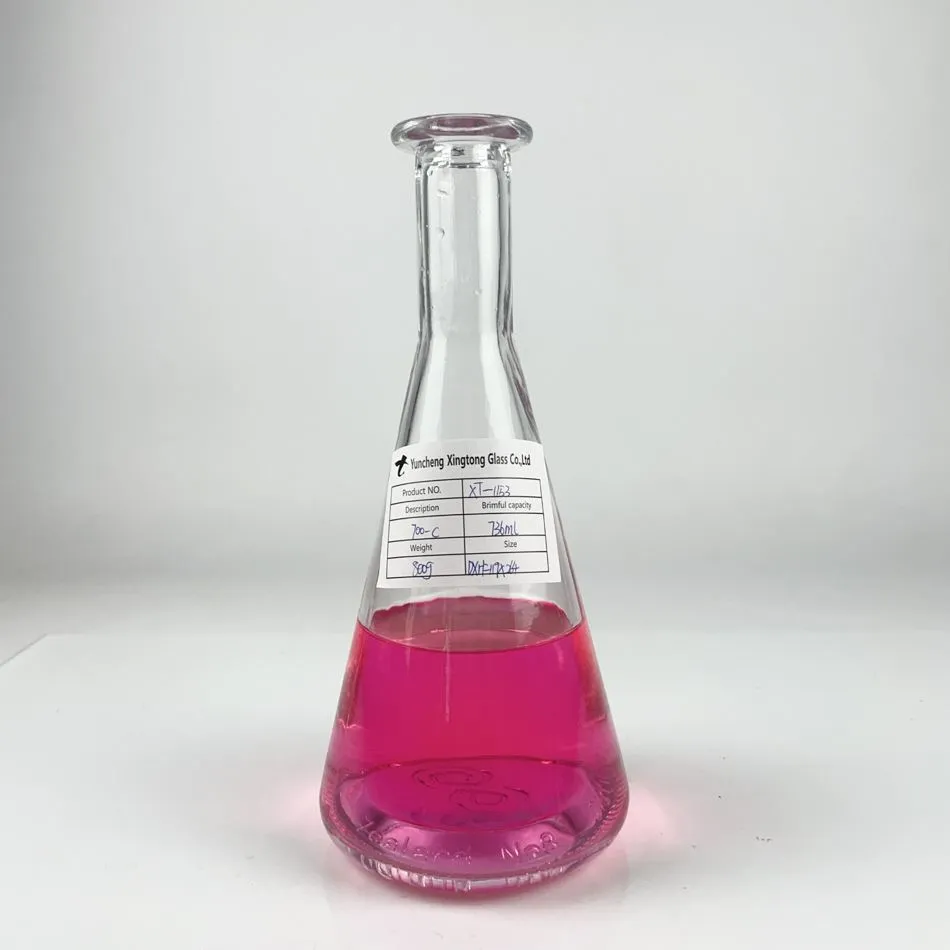 কর্ক সহ শঙ্কুযুক্ত ফ্লাস্ক কাচের বোতল